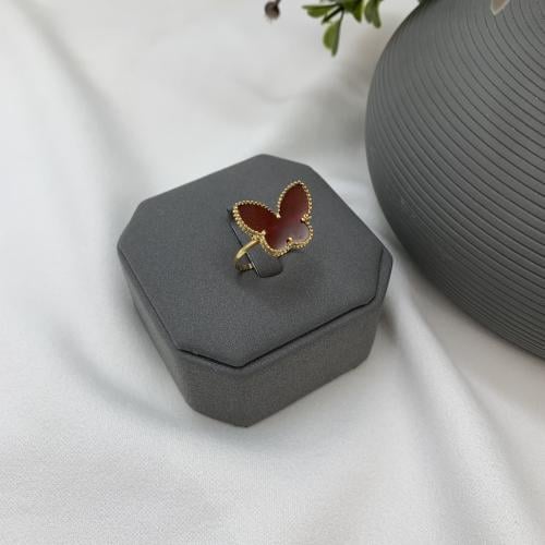 خاتم إيطالي الفراشه عيار 18 باللون الأحمر