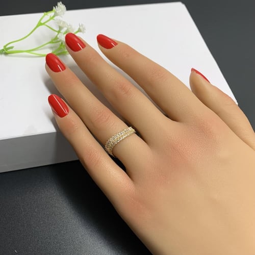 دبله تصميم الألماس عيار 18. مقاس 11. الوزن 2.54