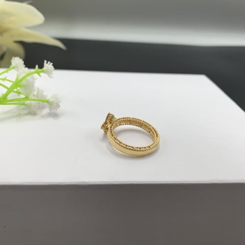 خاتم إيطالي عيار 18 الوزن 3.35