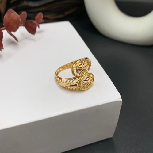 خاتم مميز عيار 21 ذهب صافي الوزن 3.9