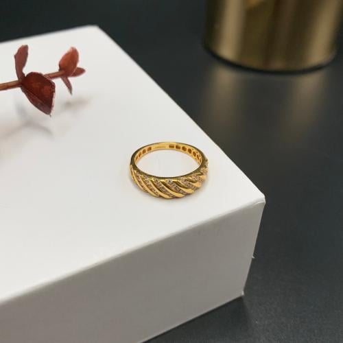 خاتم ناعم تصميم الألماس عيار 21 الوزن2.8