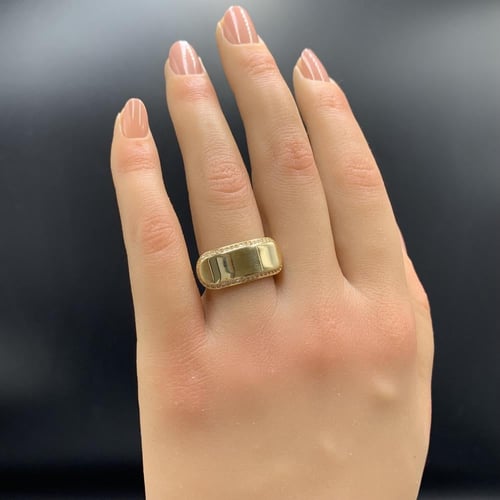 خاتم إيطالي ذهب اصفر تصميم الماس عيار 18 الوزن 3.1...