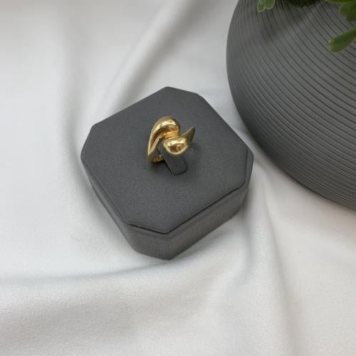 خاتم إيطالي ذهب صافي عيار 18