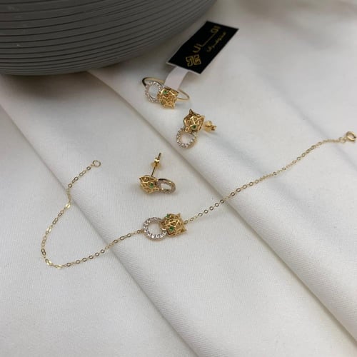 طقم إيطالي ناعم تصميم الألماس عيار 18 الوزن 4.9