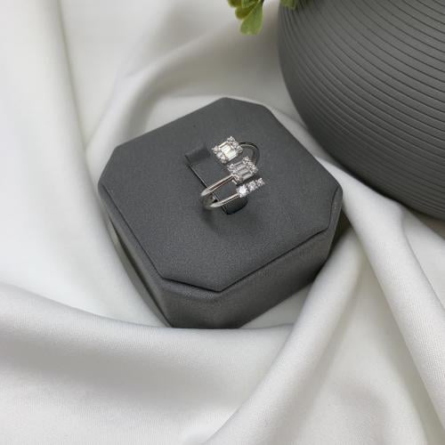 خاتم ذهب ابيض تصميم الألماس عيار 18