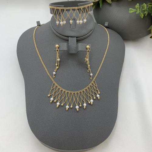 طقم إيطالي باللؤلؤ الزراعي عيار 18 الوزن 21.6