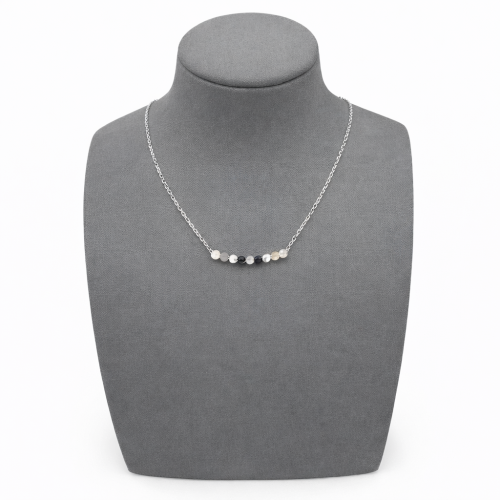 عقد إيطالي ذهب ابيض تصميم الألماس عيار 18 وزن 4.3...