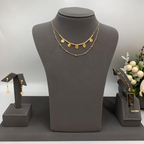 طقم إيطالي دورين ذهب صافي عيار 18 الوزن 8.6