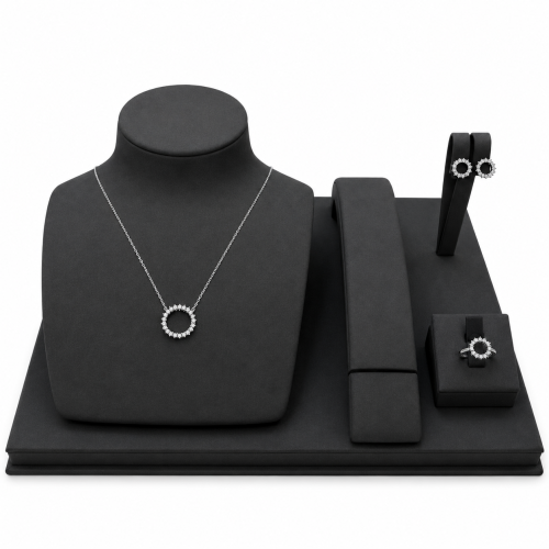 White set, diamond design, 18 karat, weight 5.7