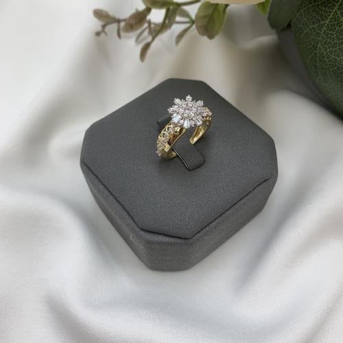 خاتم إيطالي تصميم الألماس عيار 18