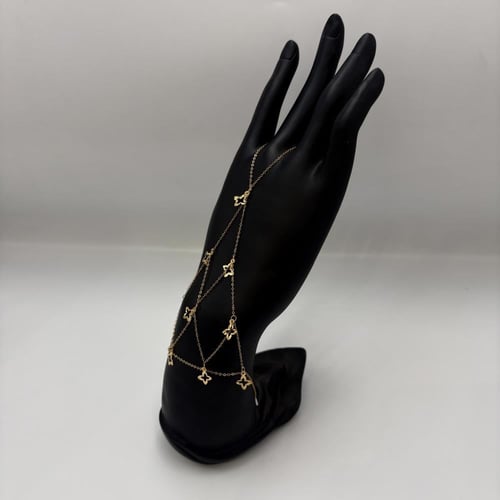 كف ذهب عيار 21 وزن 1.91 جرام بتصميم أنثوي فاخر