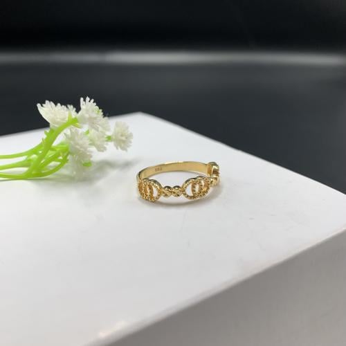 خاتم إيطالي ذهب اصفر عيار 18 ذهب صافي الوزن 2.45