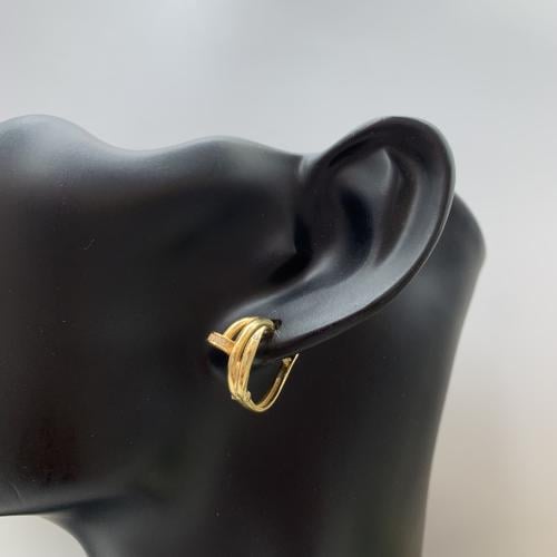 حلق إيطالي تصميم الألماس عيار 18 الوزن 4.6