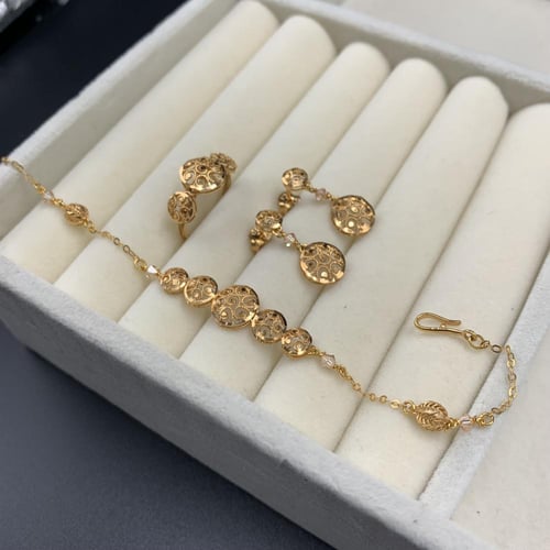 طقم بحريني ناعم عيار 21 الوزن 13.2