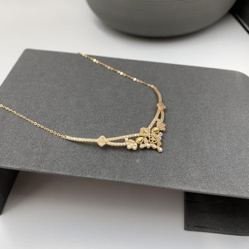 طقم ناعم تصميم الألماس عيار 18 الوزن 6.2