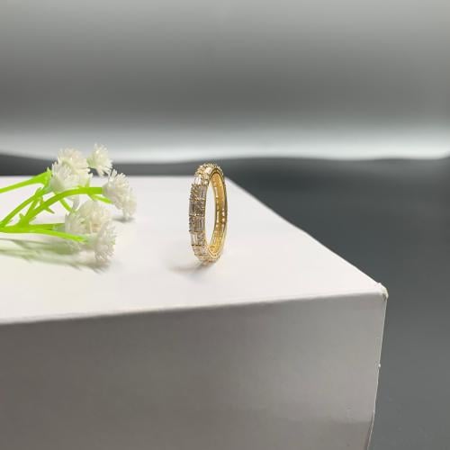 دبله تصميم الألماس عيار 18. مقاس 13 عربي. الوزن 1....