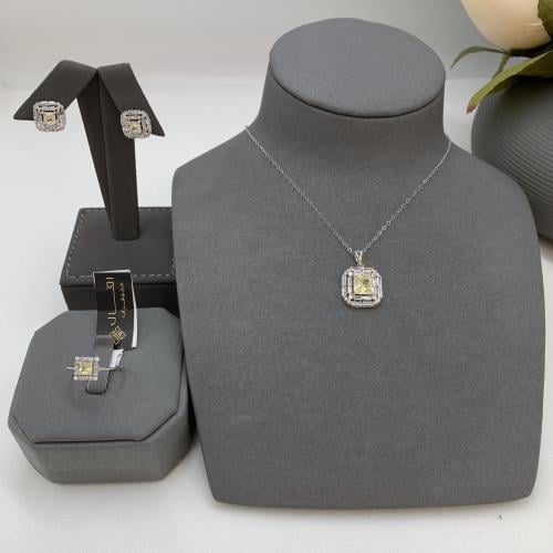 نص طقم ذهب ابيض تصميم الألماس عيار 18 الوزن 6