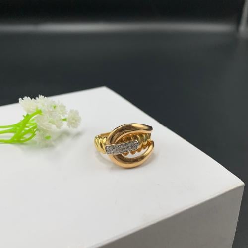 خاتم إيطالي تصميم الماس عيار 18 الوزن 6.75