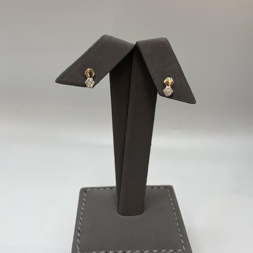 طقم ناعم ذهب ابيض تصميم الألماس عيار 18 الوزن 4.8