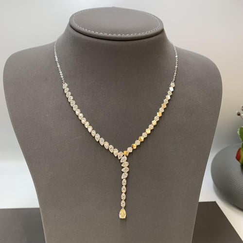 طقم شبكه تصميم الألماس ذهب ابيض عيار 18 الوزن 10.6