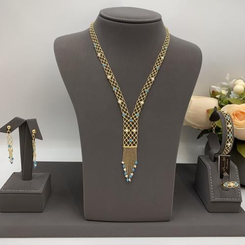 طقم إيطالي بإضافة اللؤلو الزراعي عيار 18 الوزن 24....