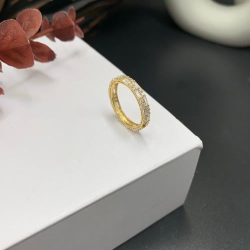 دبله تصميم الألماس عيار 18 مقاس 6 ونص الوزن 1.8