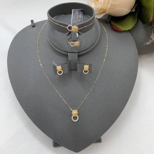 طقم إيطالي ناعم تصميم الألماس عيار 18 الوزن 4.9