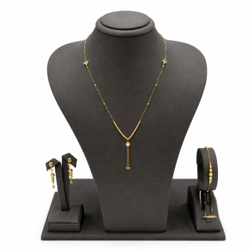 Bahraini gold set, 21 karat, weight 9.81 grams, with a delicate hanging design