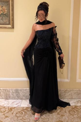 Luxury tulle evening dress embroidered with flowers
