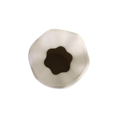 فازة بلون بيج من السيراميك بعدة مقاسات