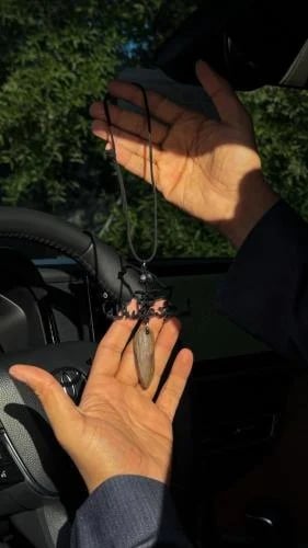 تعليقة سيارة بكسرة العود بشكل خريطة المملكة مصنوع...