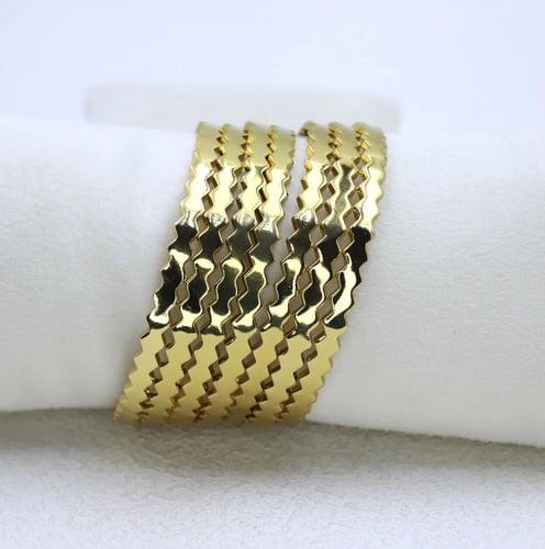 طقم أساور ذهبية 7 قطع