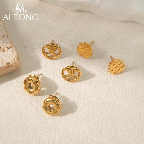 أقراط ستانلس ستيل مطلية ذهب 18ق