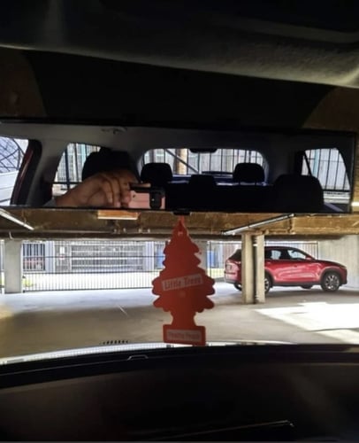 مرآيه لإيضاح النقطة العمياء, سهلة التركيب