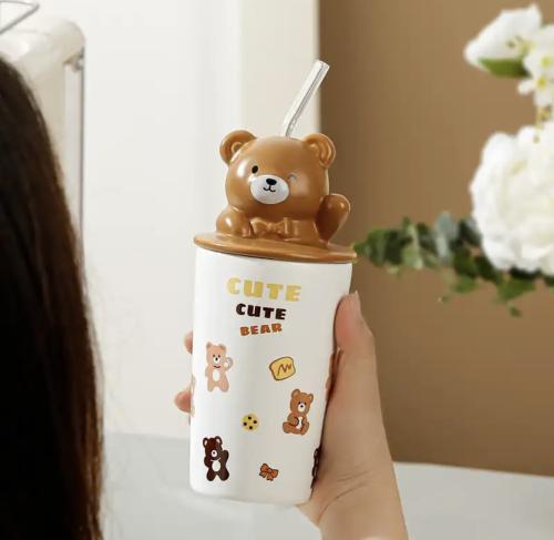 كوب دب مع غطاء ومزاز سيراميك