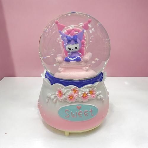 بلورة كرومي ثلجية كبيرة