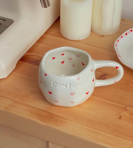 كوب كلاسيكي مع صحن سيراميك