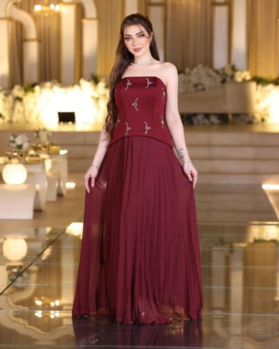 فستان سهرة أسود ناعم