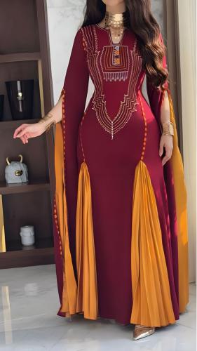 جلابية تراثية فاخرة بتطريز ذهبي وألواح شيفون جانبي...