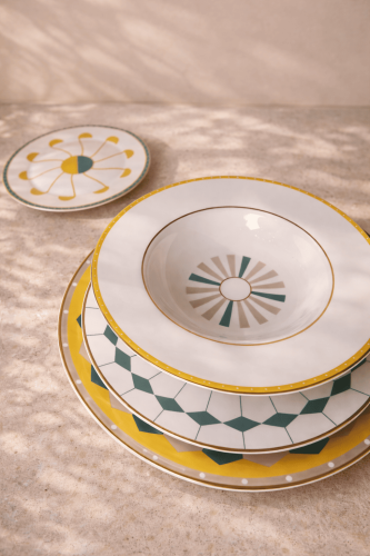 Maderia Dinner Set