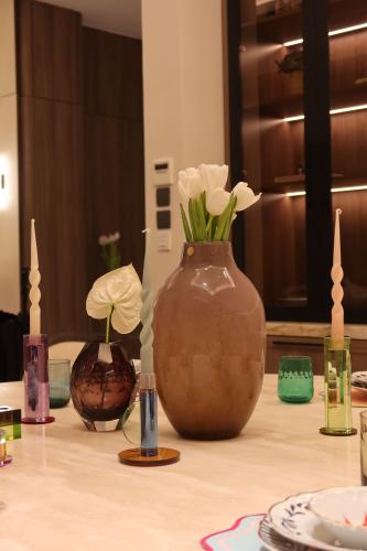 Posy Vase - Maroon/Rose