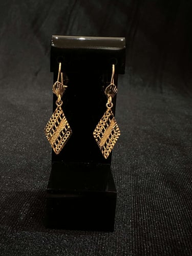 حلق بديل الذهب نقش الماس