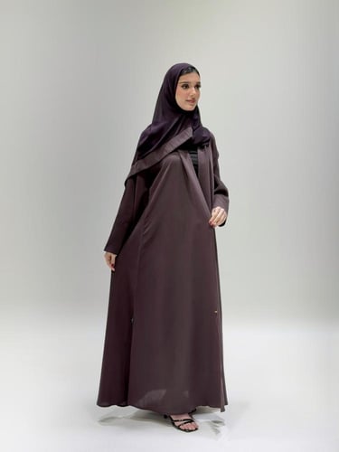 عباية بني انيقة بكم عادي