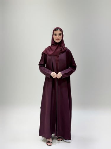 عباية ناعمة بلون عودي أنيق