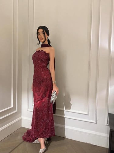 فستان سهرة احمر انيق