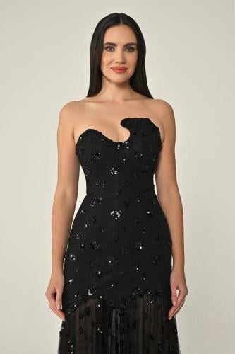 فستان سهرة اسود انيق بتصميم مميز