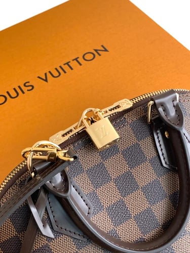 شنطة لويس فيتون LV ماستر