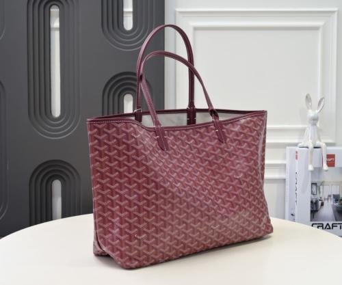 شنطة قويارد Goyard