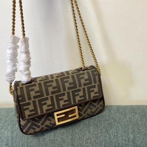 شنطه فيندي توب