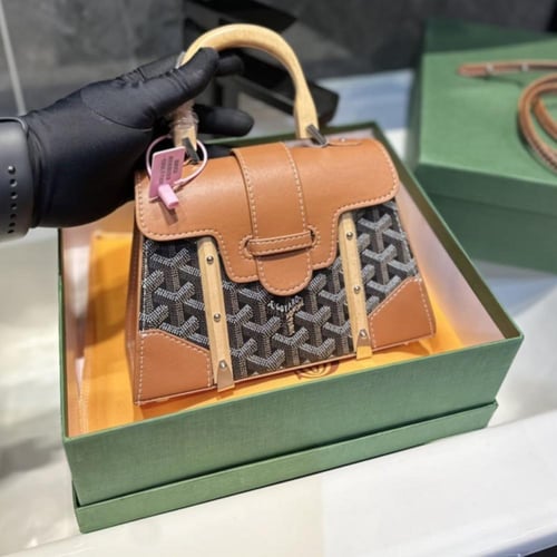 شنطة قويارد Goyard